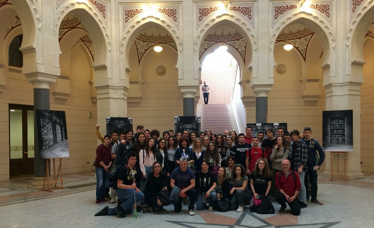 Popoli, Incontri, Identita